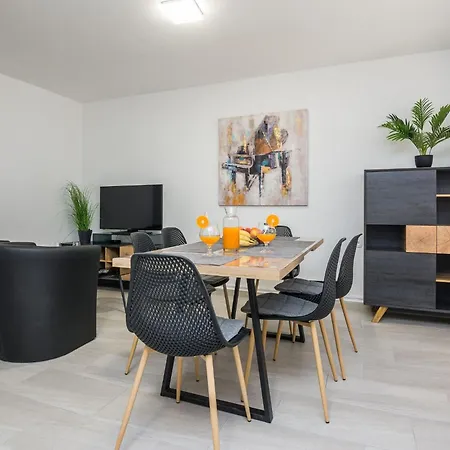 Апартаменты Loncar 1 By Interhome