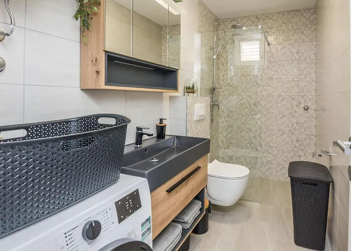 Loncar 1 By Interhome Апартаменты